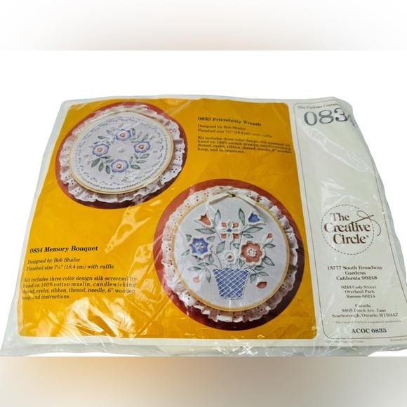 Creative Circle Memory Bouquet 0834 Candlewicking Embroidery Kit 13718 1984 NOS - Picture 1 of 6